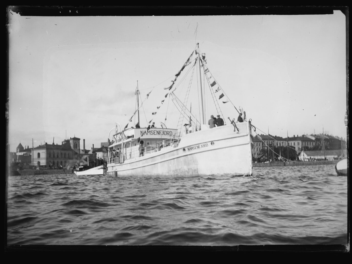 Namsenfjord på et arkivfoto datert 1917–1920, fotograf Narve Skarpmoen