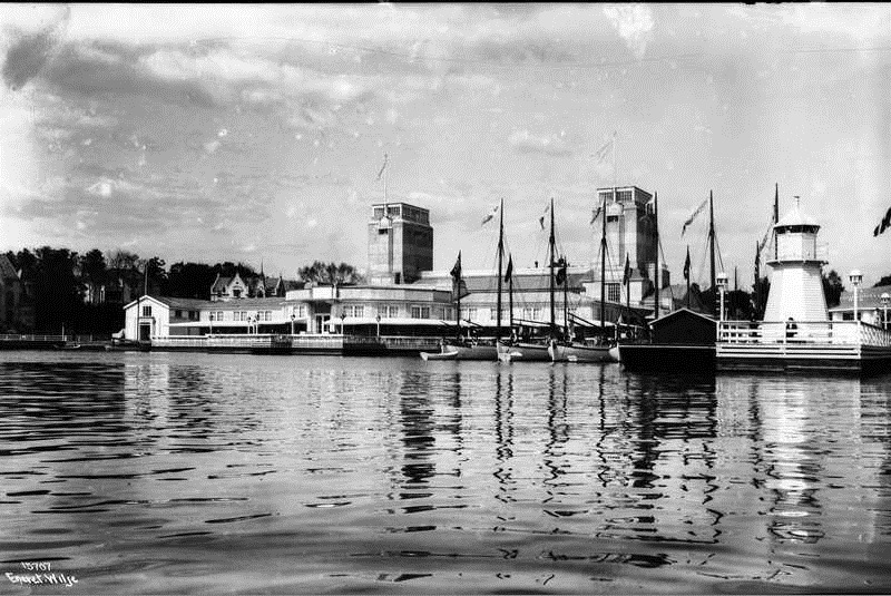 Arkivfoto av sjøfarts- og fiskeriavdelingen i Frognerkilen under Jubileumsutstillingen i 1914